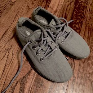 Brand new size 8 Allbirds. Never worn - got as a gift & not the right size.